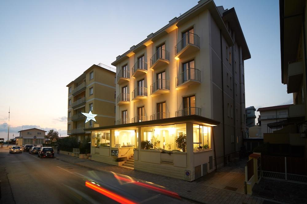 Hotel Sirio Lido di Camaiore Zewnętrze zdjęcie