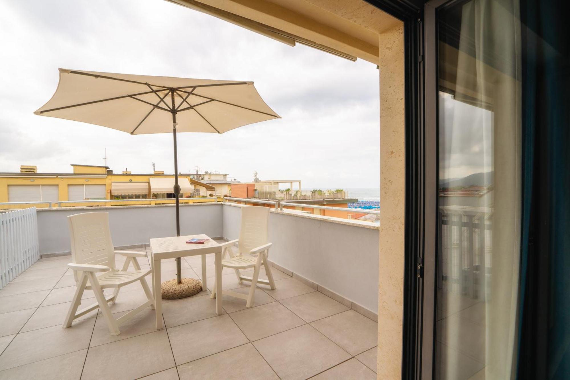 Hotel Sirio Lido di Camaiore Zewnętrze zdjęcie