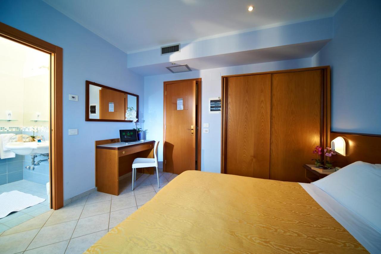 Hotel Sirio Lido di Camaiore Zewnętrze zdjęcie